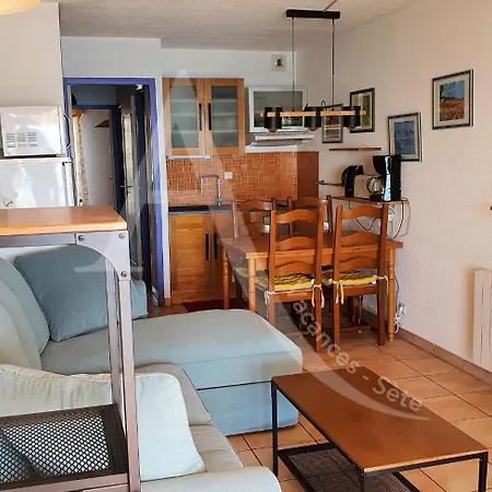 Confortable T2 En Front De Mer, Parking, Wi-fi Apartment