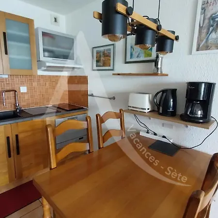 Confortable T2 En Front De Mer, Parking, Wi-fi Sete