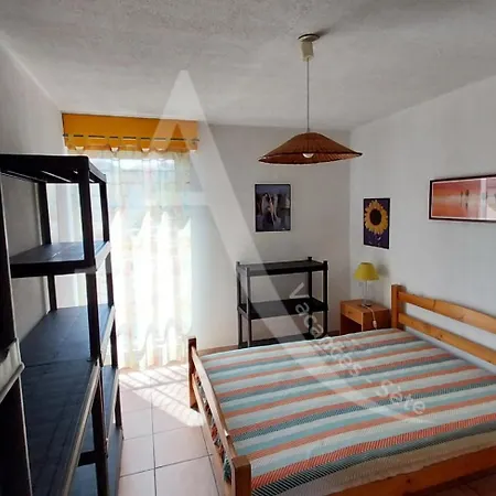 Confortable T2 En Front De Mer, Parking, Wi-fi * Сет